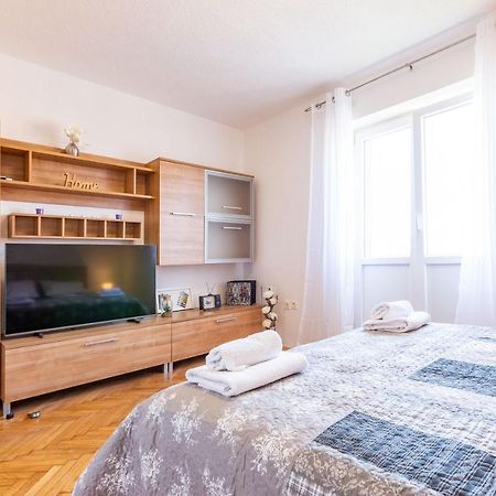 Bobo Central 2Br Apartment Zadar Exterior photo
